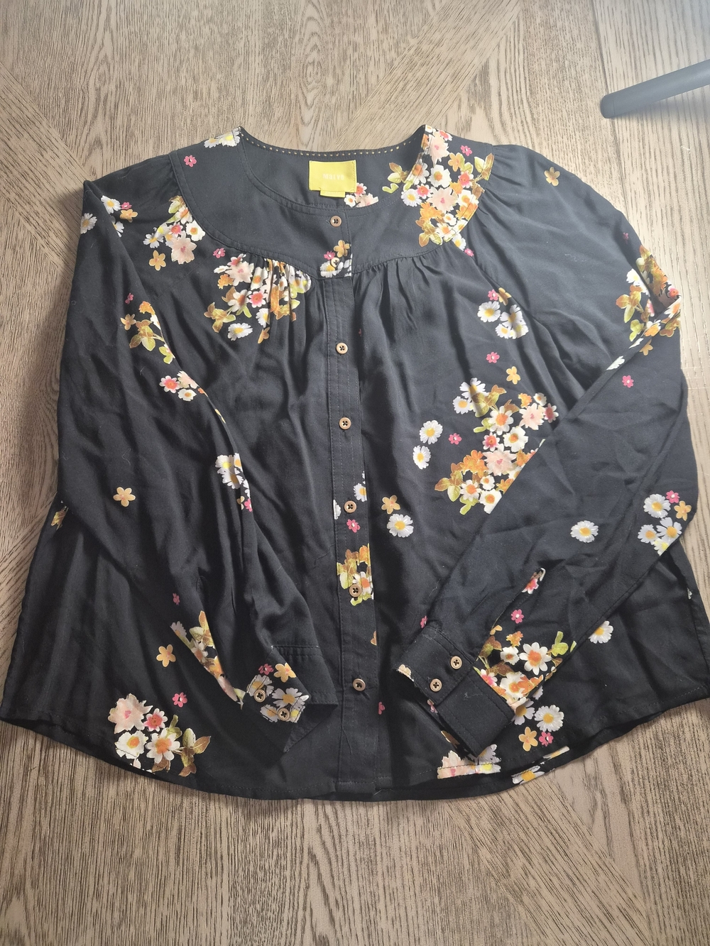 Maeve Black Floral Button-Front Blouse with Yellow and White Blooms